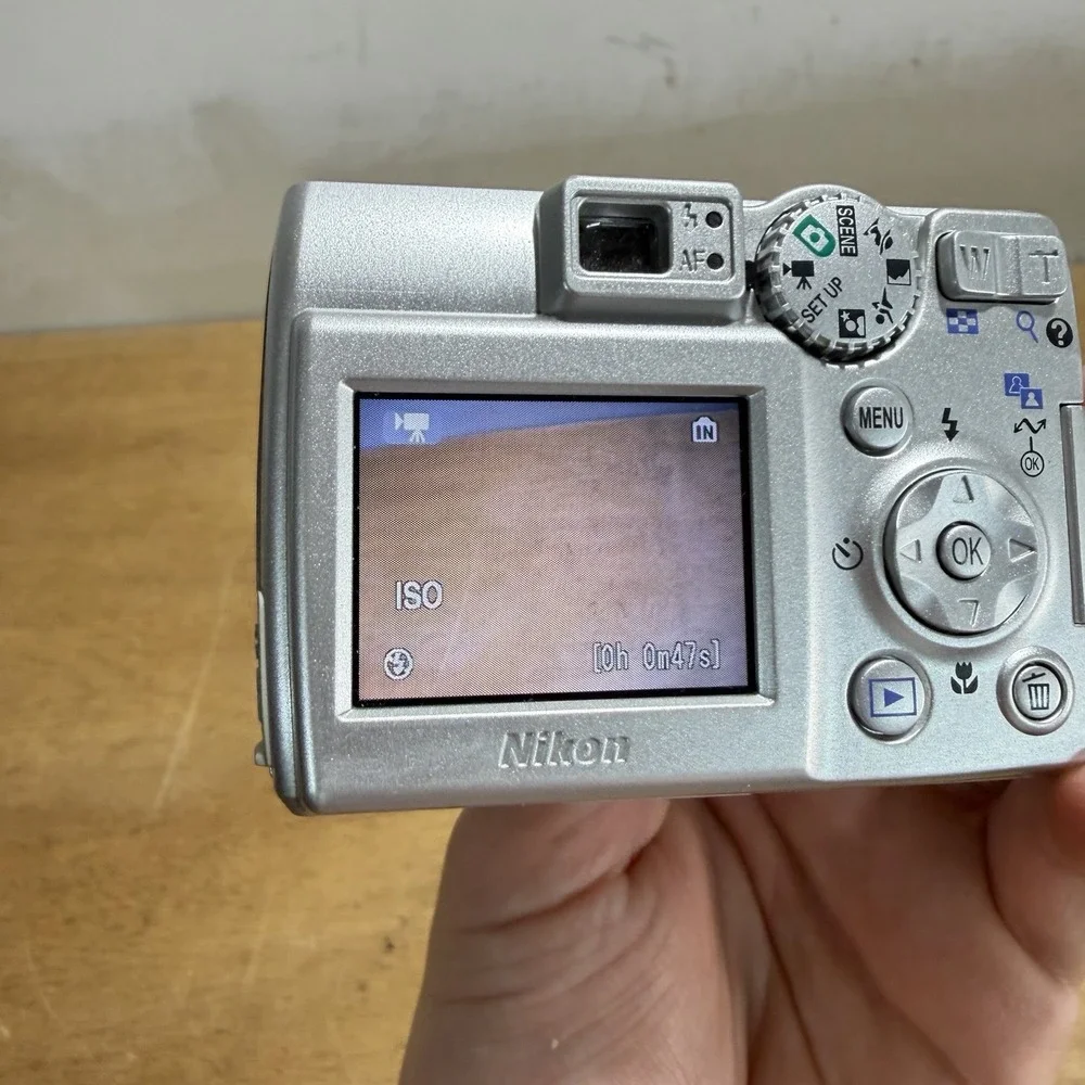 Nikon Coolpix 5600 5.1MP Digital Point & Shoot Camera Tested Y2K 2000s